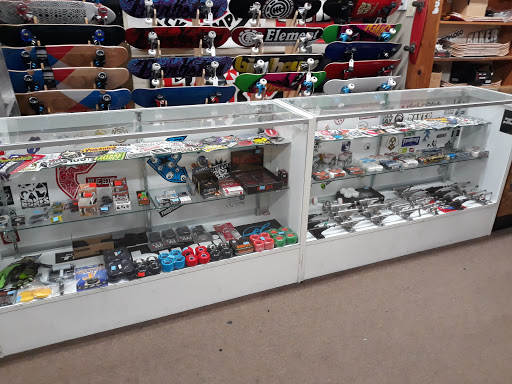 Bicycle Store «ADT Bike & Skate Shop (Arc De Triomphe Inc)», reviews and photos, 114-01 Jamaica Ave, Richmond Hill, NY 11418, USA