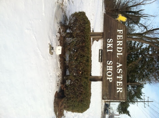 Ferdl Aster Ski Shop, 8330 Mayfield Rd, Chesterland, OH 44026, USA, 