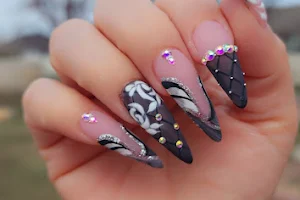 Lupita nails image