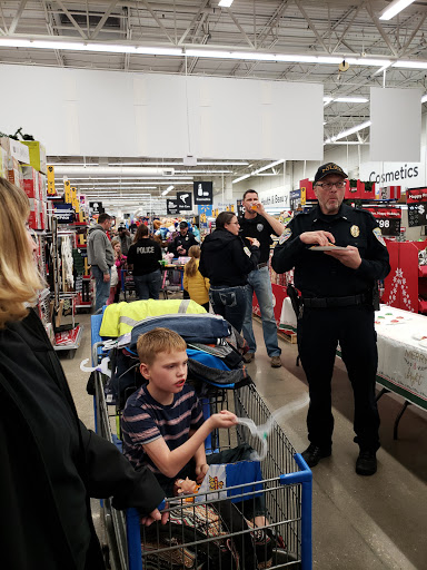 Department Store «Walmart Supercenter», reviews and photos, 3003 N Highway 61, Muscatine, IA 52761, USA