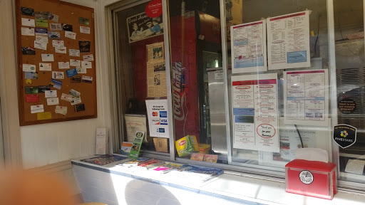 Hamburger Restaurant «Lake Zoar Drive In», reviews and photos, 14 Roosevelt Dr, Stevenson, CT 06491, USA