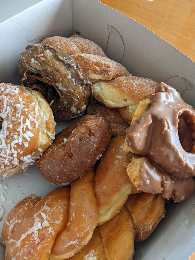 Donut Shop «Donut King 2», reviews and photos, 15032 S Western Ave, Gardena, CA 90249, USA