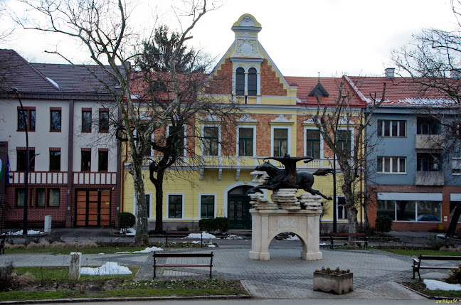 Nyitvatartás: Polgármesteri Hivatal Jászberény