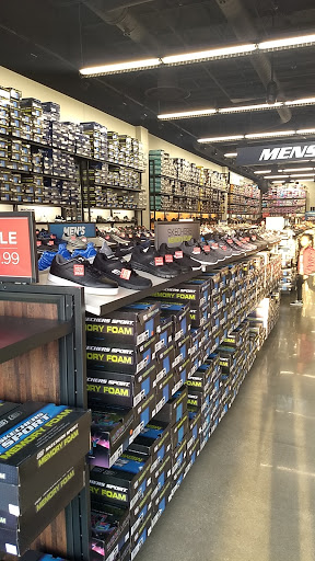 SKECHERS Warehouse Outlet image 7
