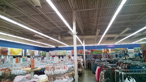 Shopping Mall «Birch Run Premium Outlets», reviews and photos, 12240 S Beyer Rd, Birch Run, MI 48415, USA