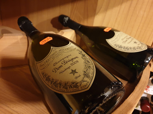 Wine Store «Arlington Wine & Liquor», reviews and photos, 718 Dutchess Turnpike, Poughkeepsie, NY 12603, USA