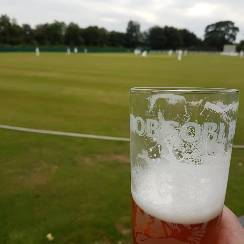 Comments and reviews of Old Elizabethans Cricket Club Ltd