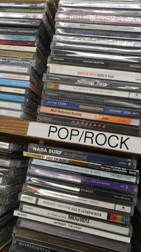 Book Store «Half Price Books», reviews and photos, 31 Orland Square Dr, Orland Park, IL 60462, USA