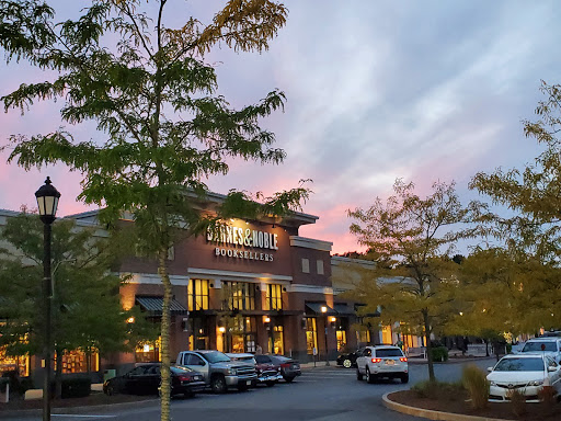 Book Store «Barnes & Noble», reviews and photos, 96 Derby St, Hingham, MA 02043, USA