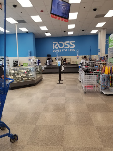 Clothing Store «Ross Dress for Less», reviews and photos, 8021 E Kellogg Dr, Wichita, KS 67207, USA