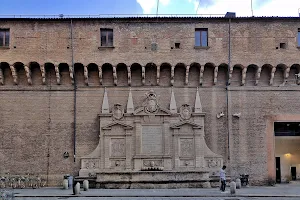 Fontana Vecchia image