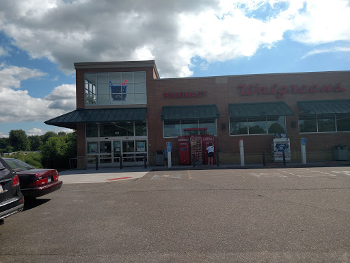 Drug Store «Walgreens», reviews and photos, 401 5th St W, Northfield, MN 55057, USA