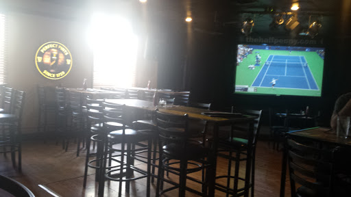 Bar & Grill «The Half Penny Public House», reviews and photos, 3743 Commercial St SE, Salem, OR 97302, USA