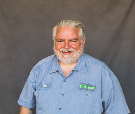 Auto Repair Shop «Victory Auto Service & Glass», reviews and photos, 8098 Brooklyn Blvd, Brooklyn Park, MN 55445, USA