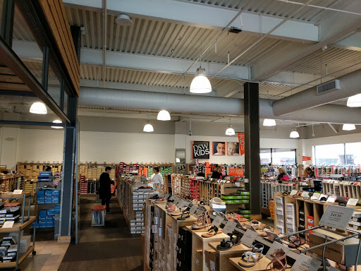 Shoe Store «DSW Designer Shoe Warehouse», reviews and photos, 10400 Old Georgetown Rd, Bethesda, MD 20814, USA