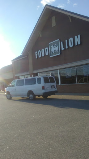 Grocery Store «Food Lion», reviews and photos, 5209 Plaza Dr, Hopewell, VA 23860, USA