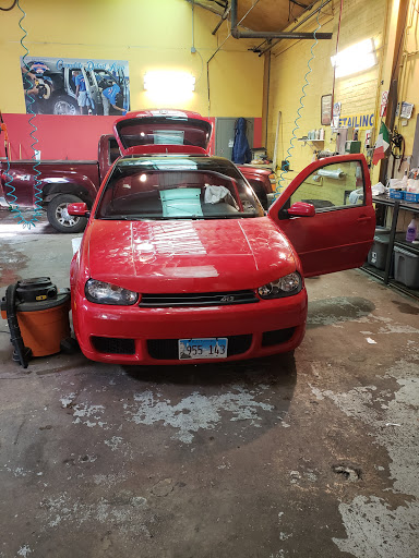 Car Wash «The Perfect Car Wash & Detailing», reviews and photos, 5850 N Northwest Hwy, Chicago, IL 60631, USA