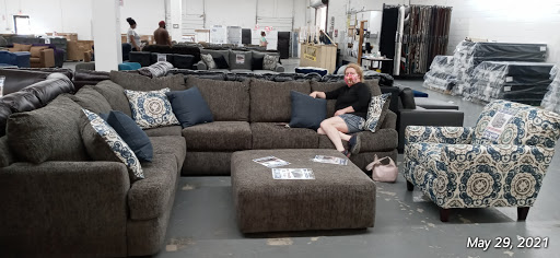 Furniture Store «American Freight Furniture and Mattress», reviews and photos, 2655 S Arlington Rd, Akron, OH 44319, USA