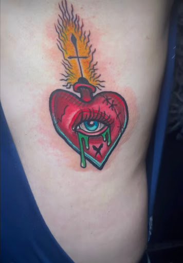 Explore fine line hand tattoo ideas, creative tattoo ideas in El Paso, available at Santa Rosa Tattoo Studio