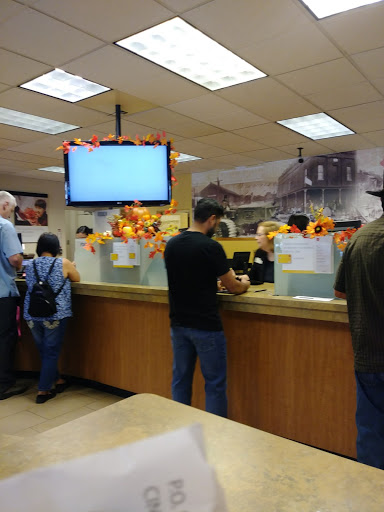 Bank «Wells Fargo Bank», reviews and photos