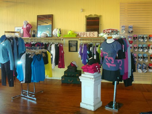 Running Store «Sound Runner», reviews and photos, 1088 Main St, Branford, CT 06405, USA