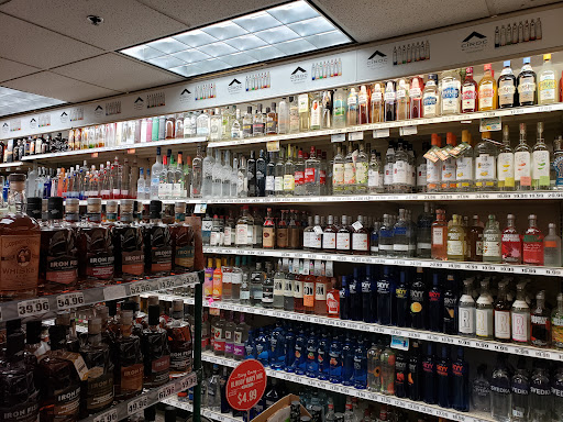 Grocery Store «Holiday Market», reviews and photos, 520 S Lilley Rd, Canton, MI 48188, USA