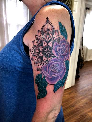 Nautilus Tattoo, 2719 Berlin Turnpike, Newington, CT 06111, USA, 