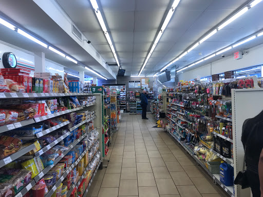 Convenience Store «7-Eleven», reviews and photos, 149-52 14th Ave, Whitestone, NY 11357, USA