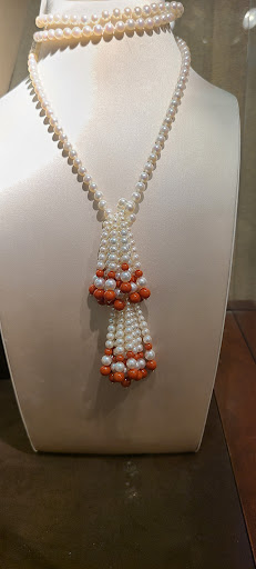 Jewelry Store «Radcliffe Jewelers», reviews and photos, 1848 Reisterstown Rd, Pikesville, MD 21208, USA