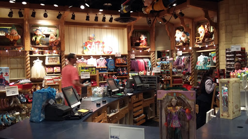 Toy Store «Disney Store», reviews and photos, 1250 Baltimore Pike, Springfield, PA 19064, USA