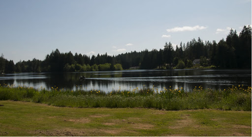 Golf Course «LakeLand Village Golf Course/Pro Shop», reviews and photos, 200 E Old Ranch Rd, Allyn, WA 98524, USA