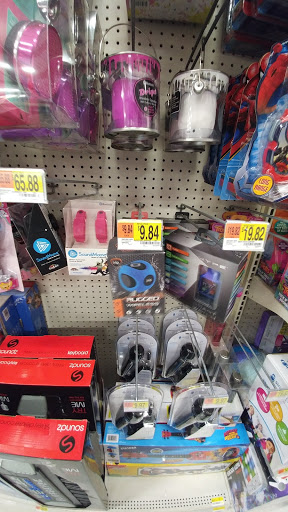 Discount Store «Walmart», reviews and photos, 1040 Green Acres Rd, Eugene, OR 97408, USA