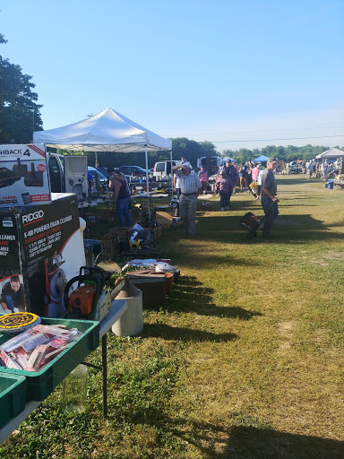 Flea Market «Armada Flea Market», reviews and photos, 25381 Armada Ridge Rd, Richmond, MI 48062, USA