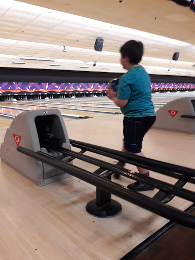 Bowling Alley «AMF East Meadow Lanes», reviews and photos, 1840 Front St, East Meadow, NY 11554, USA