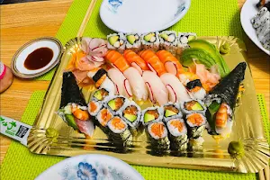 Okimono Sushi image