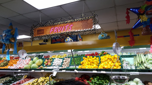 Mexican Grocery Store «El Tiempo Market», reviews and photos, 5526 Washington Ave, Houston, TX 77007, USA