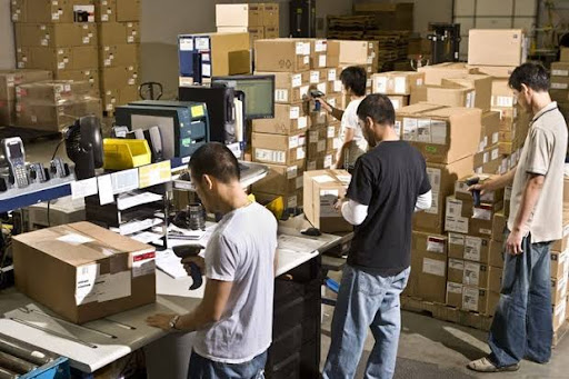 Logo da empresa - Lá Beca Store Desperte o seu estilo