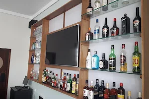 Unión Cocktail Bar image