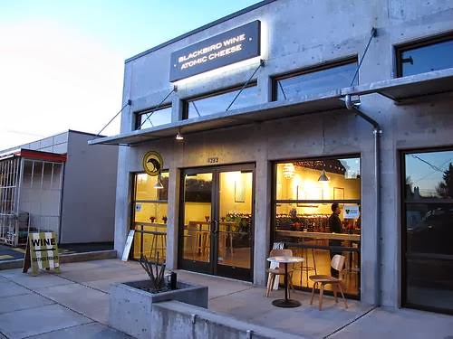Blackbird Wine Shop, 4323 NE Fremont St, Portland, OR 97213, USA, 