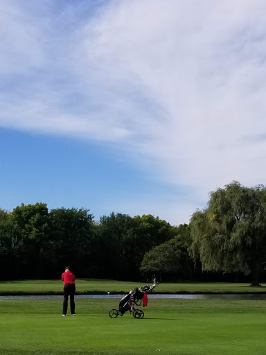 Golf Club «Pontiac Elks Lodge and Golf Course», reviews and photos, 429 Elks Club Rd, Pontiac, IL 61764, USA