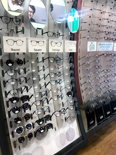 Comments and reviews of Specsavers Opticians and Audiologists - Victoria