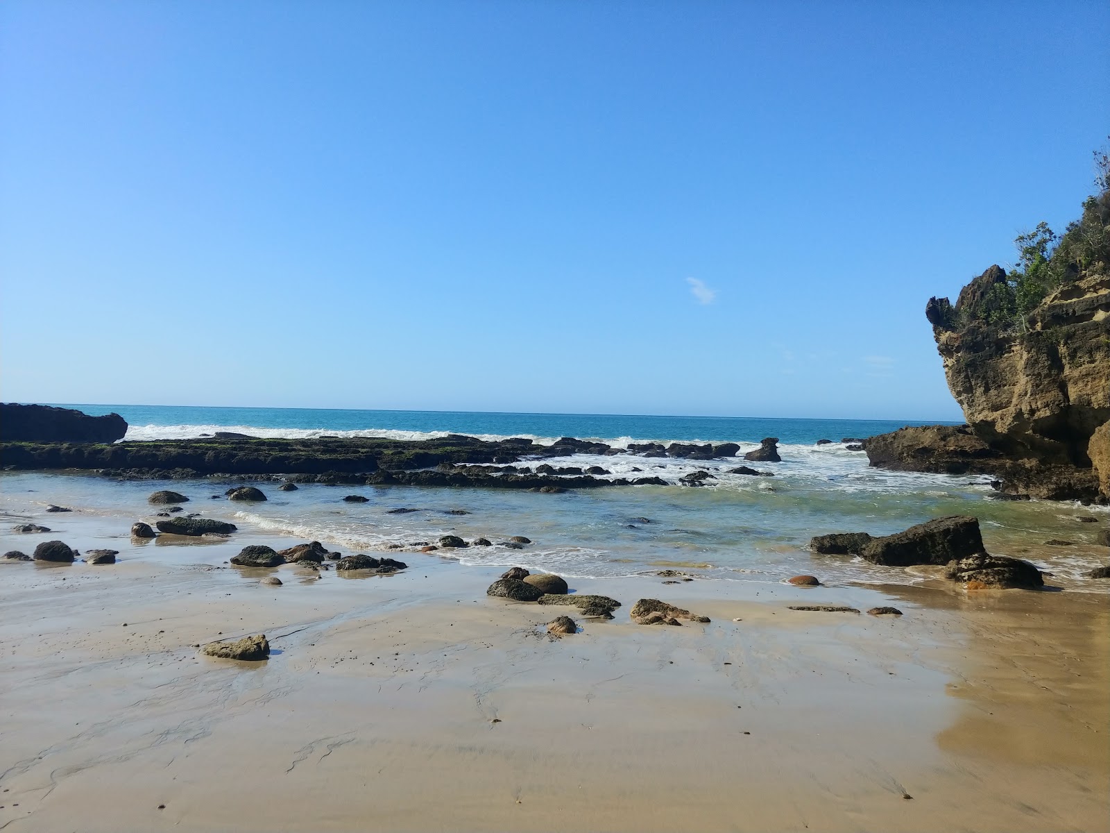 South Coastal Track Beach'in fotoğrafı dağlarla çevrili