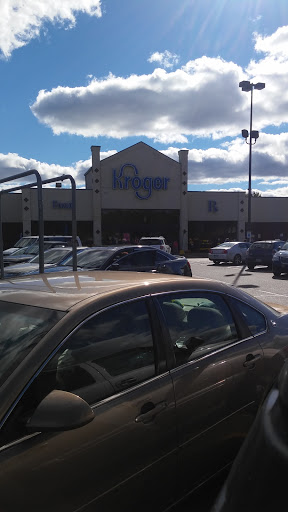 Grocery Store «Kroger», reviews and photos, 3838 Richfield Rd, Flint, MI 48506, USA