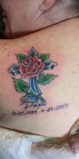 Tattoo Shop «Aces & Eights Tattoo Shop», reviews and photos, 6846 Park Blvd N, Pinellas Park, FL 33781, USA