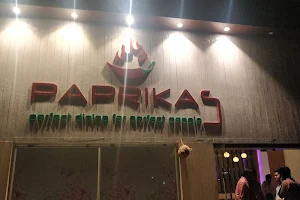 Paprikas family restaurant image