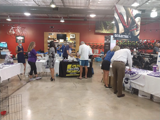 Bicycle Store «Bike Barn - West University», reviews and photos, 5339 Weslayan St, Houston, TX 77005, USA