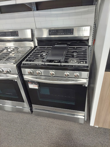 Electronics Store «Best Buy», reviews and photos, 555 E Sandford Blvd, Mt Vernon, NY 10550, USA