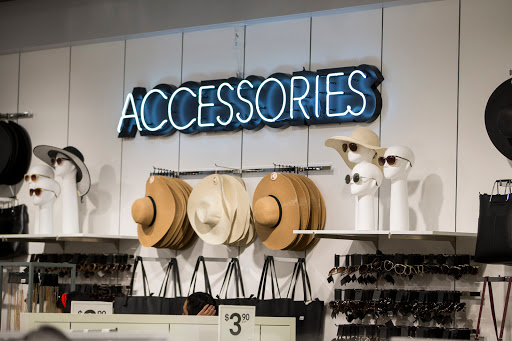 Clothing Store «Forever 21», reviews and photos, 459 Washington St, Boston, MA 02108, USA