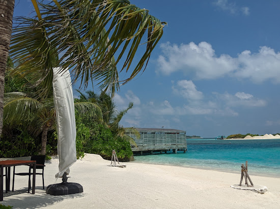 Anantara Dhigu Beach
