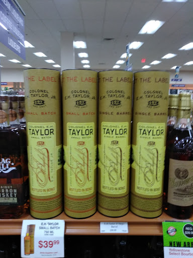 State Liquor Store «NH Liquor & Wine Outlet», reviews and photos, 34 Nashua Rd, Londonderry, NH 03053, USA